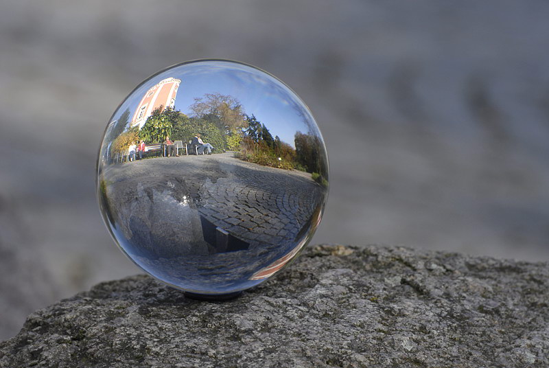 Glaskugel_DDC6774 Kopie.jpg   26.04.jpg